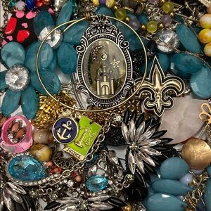 Craft! 4 pound Craft Lot * See description prior to purchase